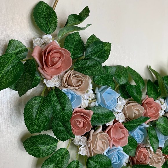 Beautiful Springtime Floral Wreath - Picture 4 of 7